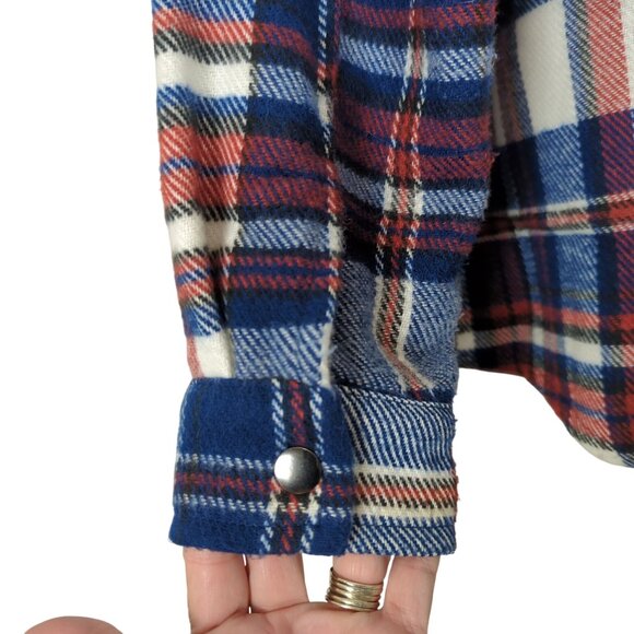 Eco Threads Plaid Flannel Women's Shirt Size L Blue Red White Snap Front soft - Picture 6 of 16